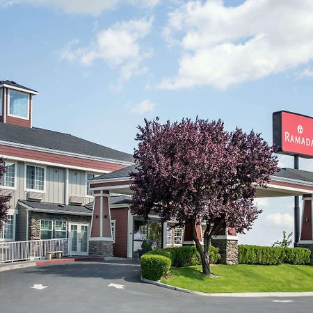 Hotel Ramada By Wyndham Moses Lake Exterior foto